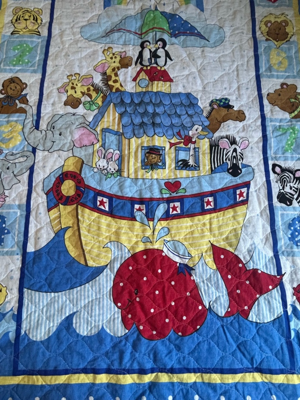 Vintage Noah’s Ark Rainbow Baby Quilt Reversible Animals Blue 41x33 - Picture 8 of 8